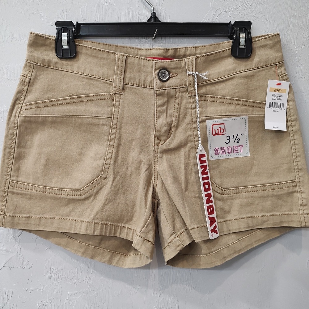 Unionbay Juniors Delaney Shorts 15 Beige 3.5" Inseam Mid Rise Stretch Minimalist